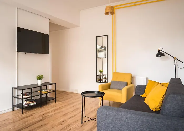 2 Bedroom Apartment In Convinient Location
