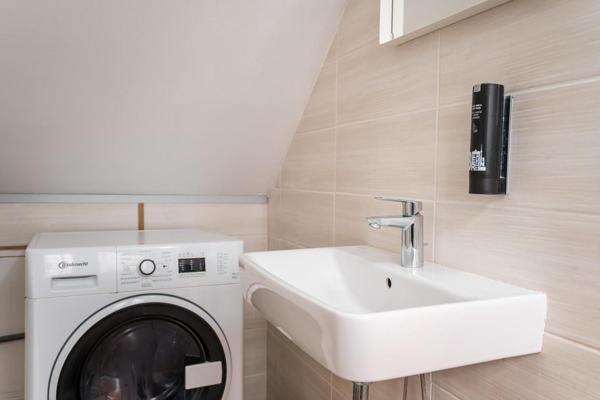 2 Bedroom In Convinient Location Appartamento