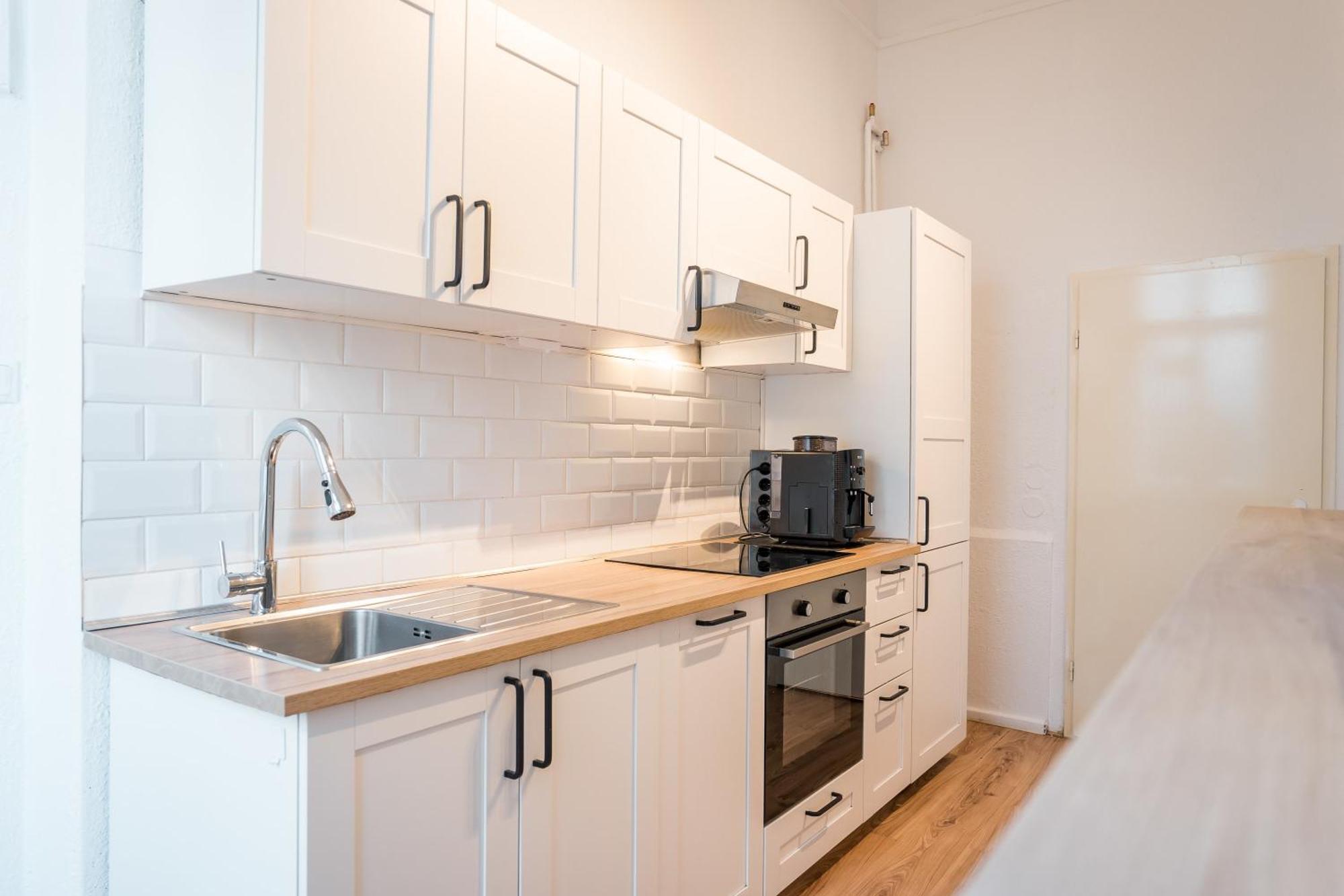 2 Bedroom In Convinient Location *