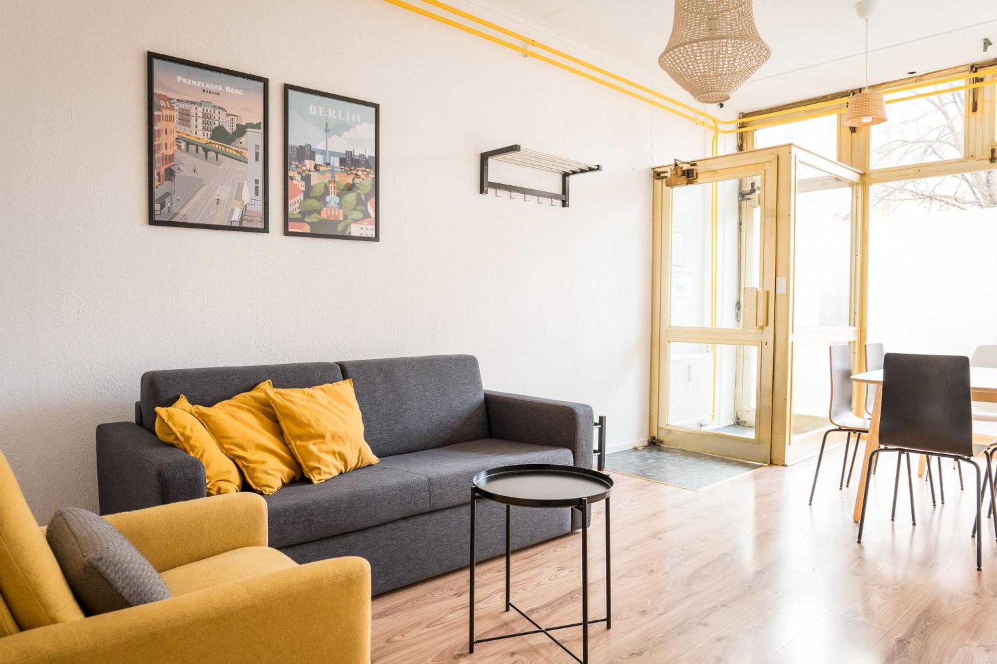 2 Bedroom In Convinient Location * Berlino